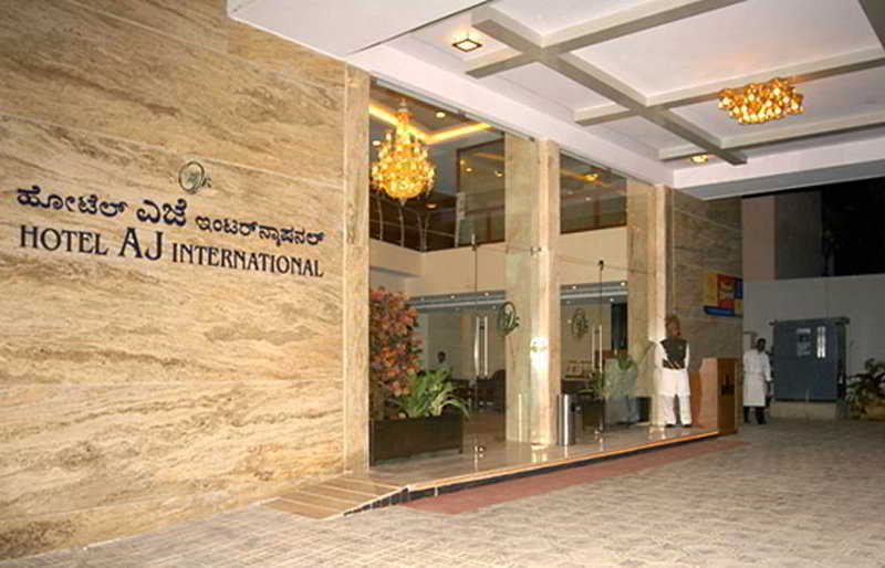 Aj International Hotell Bangalore Exteriör bild